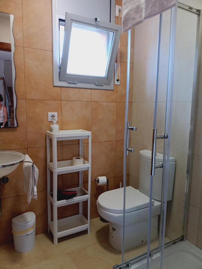 Chalet Amplio Con Jardin Y Zona Barbacoa. レウス エクステリア 写真